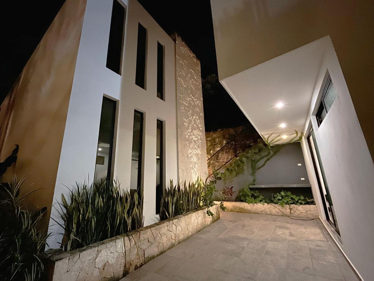 Hotel Kookay Valladolid วัลลาโดลิด ภายนอก รูปภาพ