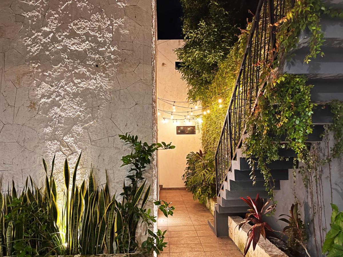 Hotel Kookay Valladolid วัลลาโดลิด ภายนอก รูปภาพ