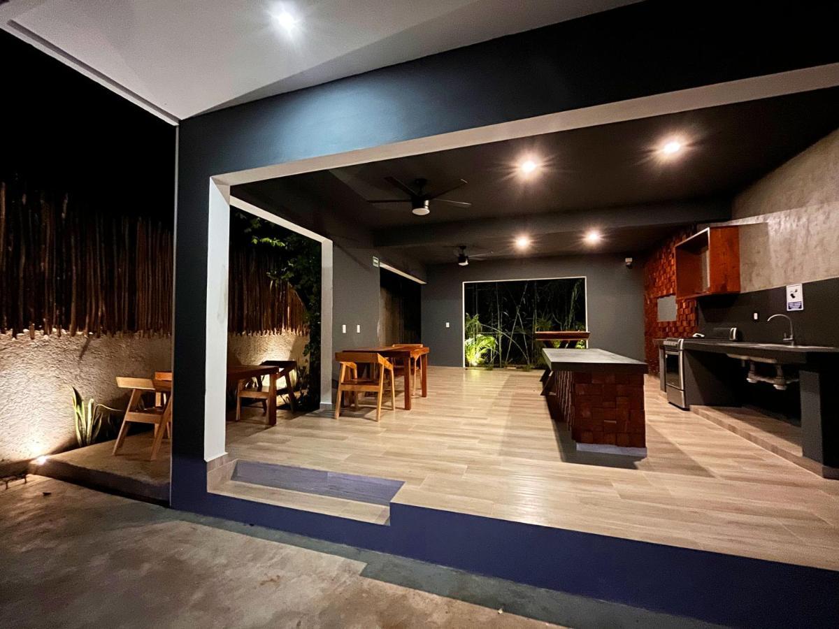 Hotel Kookay Valladolid วัลลาโดลิด ภายนอก รูปภาพ