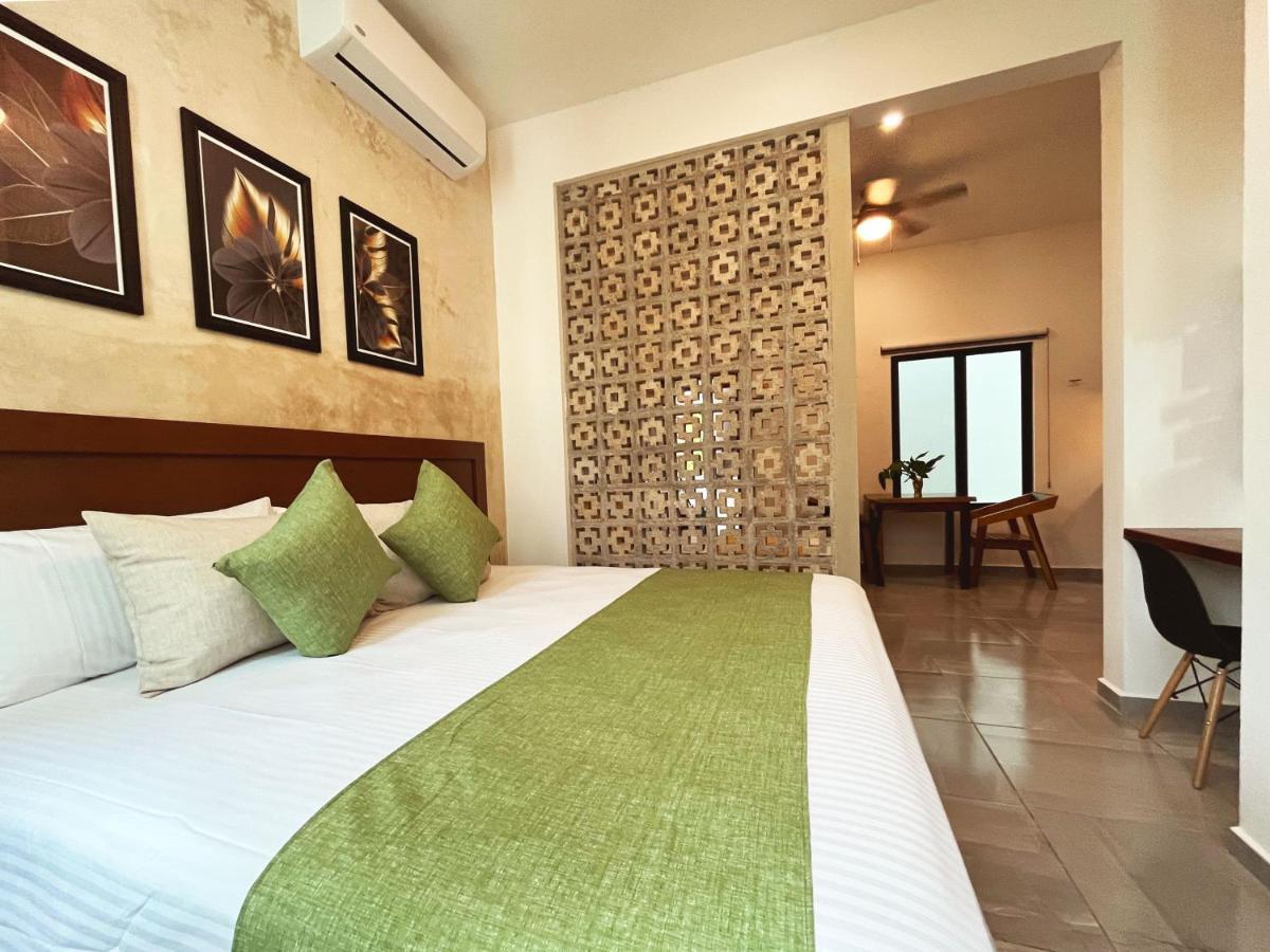 Hotel Kookay Valladolid วัลลาโดลิด ภายนอก รูปภาพ