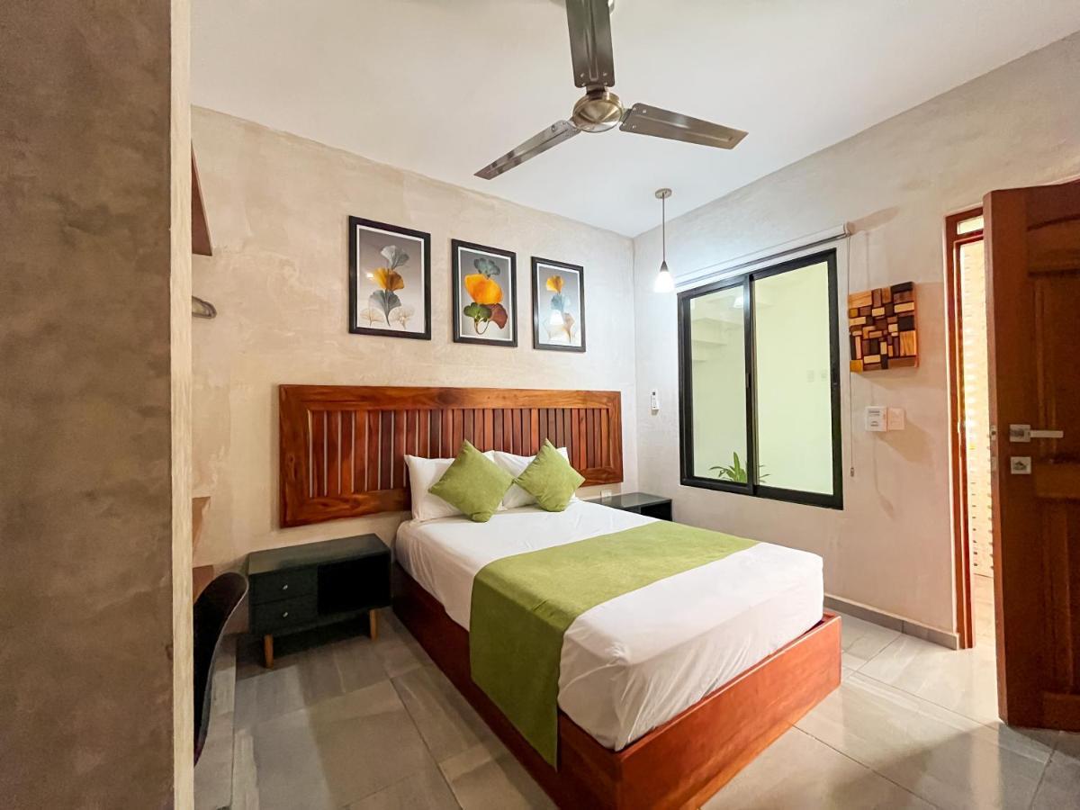 Hotel Kookay Valladolid วัลลาโดลิด ภายนอก รูปภาพ