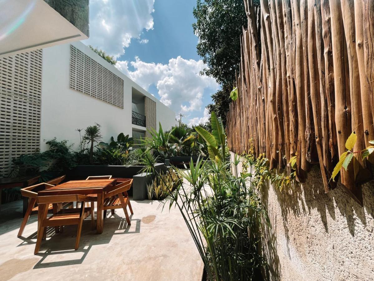 Hotel Kookay Valladolid วัลลาโดลิด ภายนอก รูปภาพ
