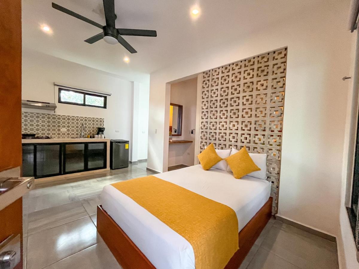 Hotel Kookay Valladolid วัลลาโดลิด ภายนอก รูปภาพ