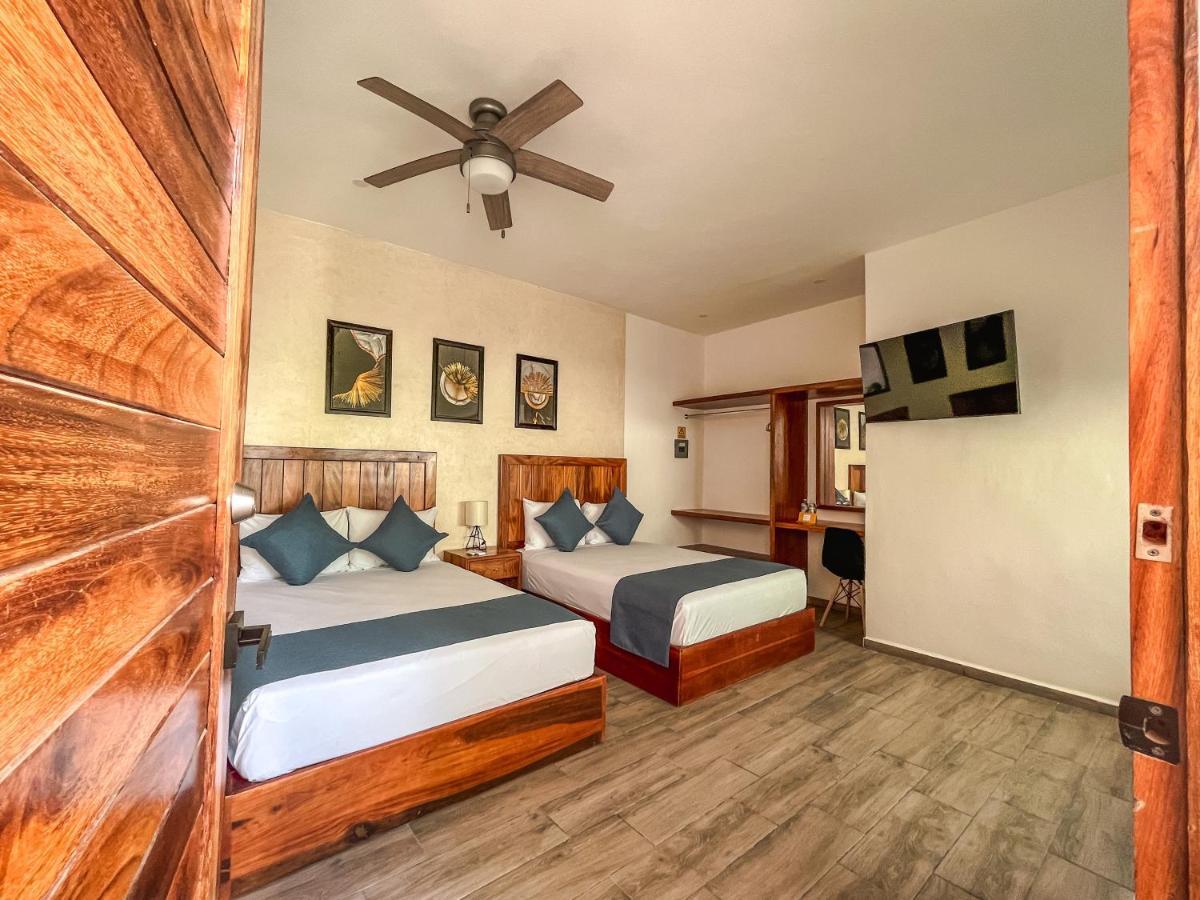 Hotel Kookay Valladolid วัลลาโดลิด ภายนอก รูปภาพ